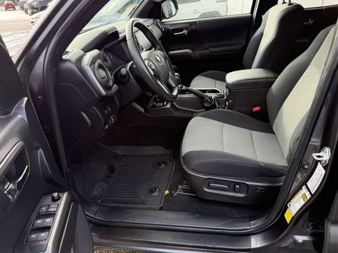 Certified 2023 Toyota Tacoma TRD Sport image 10
