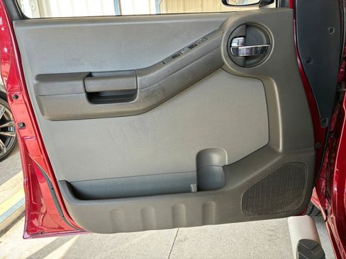 Used 2013 Nissan Xterra X RWD image 8