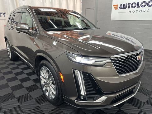 Used 2020 Cadillac XT6 Premium Luxury AWD/4WD image 2