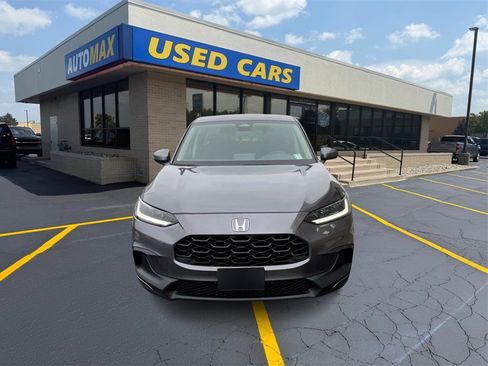 Used 2023 Honda HR-V LX image 3