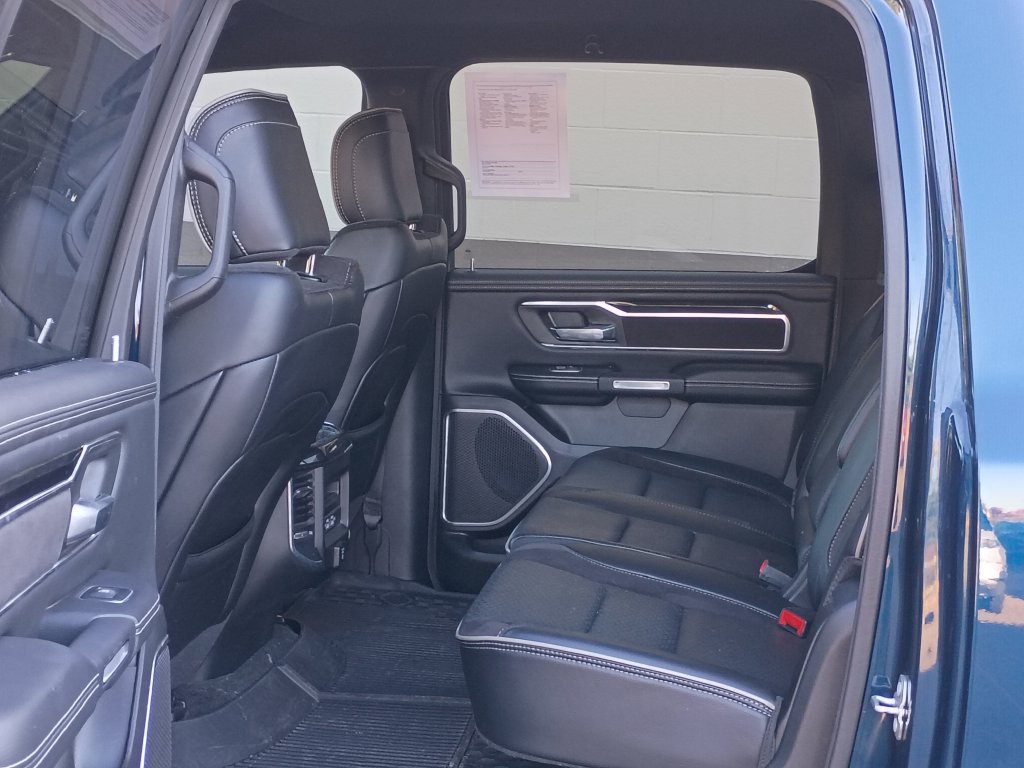 Used 2022 RAM 1500 Laramie w/ Sport Appearance Package AWD/4WD image 18