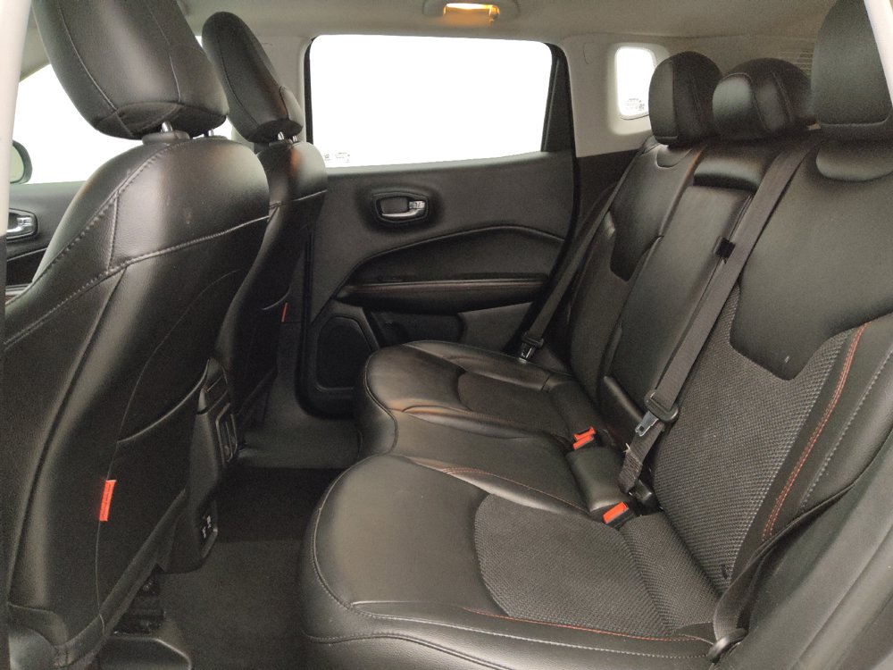 Used 2020 Jeep Compass Trailhawk AWD/4WD image 18