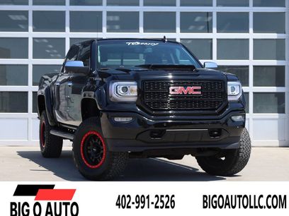 Used 2017 GMC Sierra 1500 SLT w/ SLT Premium Package