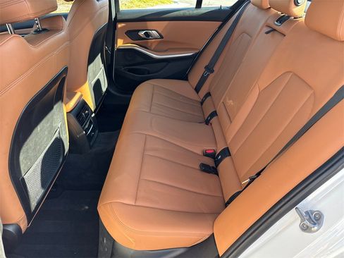 Used 2022 BMW 330i Sedan w/ M Sport Package image 20