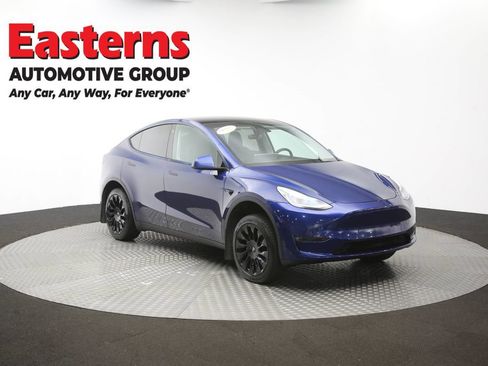 Used 2021 Tesla Model Y Long Range AWD/4WD image 41