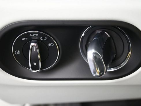 Certified 2026 Porsche Macan S image 23