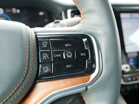 Used 2024 Jeep Grand Wagoneer L Series III w/ Rear Seat Video Group 1 image 23