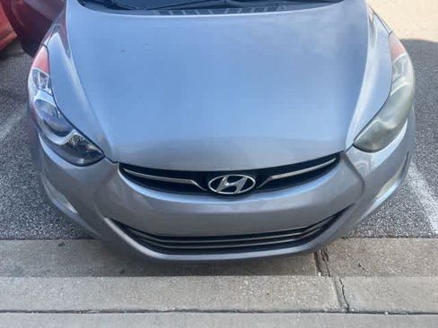 Used 2012 Hyundai Elantra Limited image 8