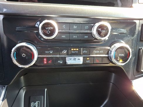 Certified 2023 Ford F150 XLT w/ Equipment Group 302A High image 16