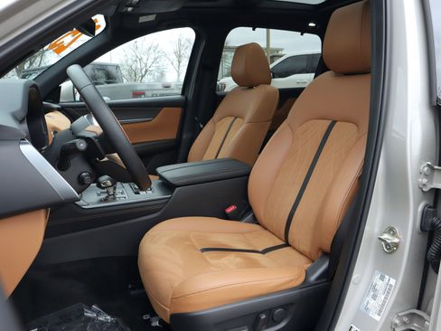 Certified 2025 MAZDA CX-90 3.3 Turbo S w/ Premium Plus image 8