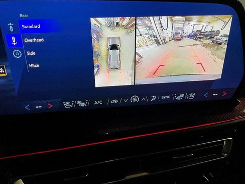 Used 2025 Chevrolet Traverse RS w/ LPO, Floor Liner Package image 21