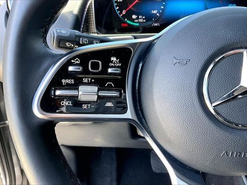 Certified 2023 Mercedes-Benz EQB 300 4MATIC image 20