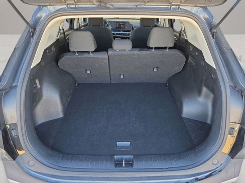 Used 2024 Kia Sportage LX image 15