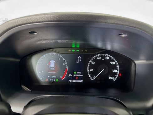 Used 2024 Honda HR-V Sport image 18