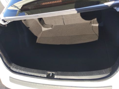 Certified 2024 Toyota Corolla SE image 32