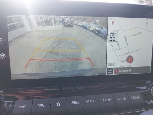 Used 2022 Kia Seltos EX image 12