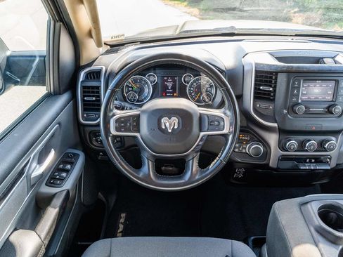 Used 2020 RAM 1500 Big Horn AWD/4WD image 22