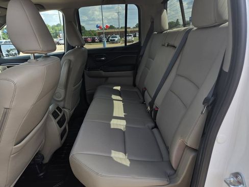 Certified 2022 Honda Ridgeline RTL image 18