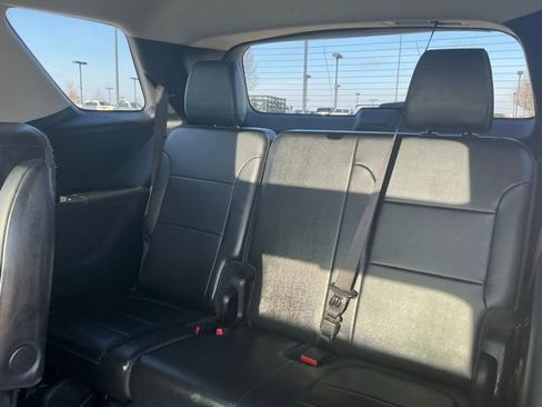 Used 2018 Chevrolet Traverse LT w/ LPO, Floor Liner Package image 36