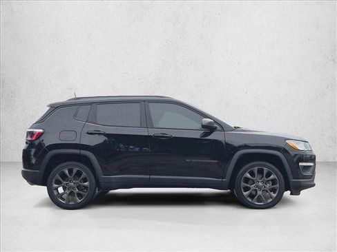 Used 2021 Jeep Compass Latitude w/ Sun and Sound Group AWD/4WD image 4