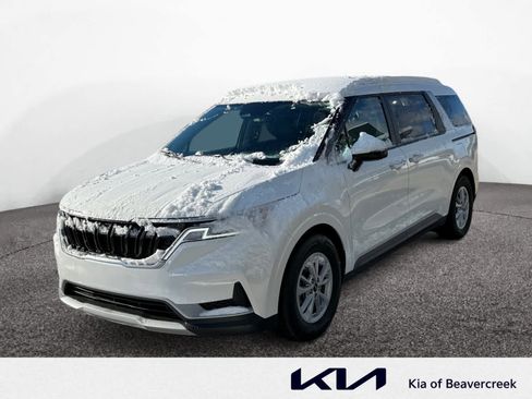 Used 2024 Kia Carnival LX image 1