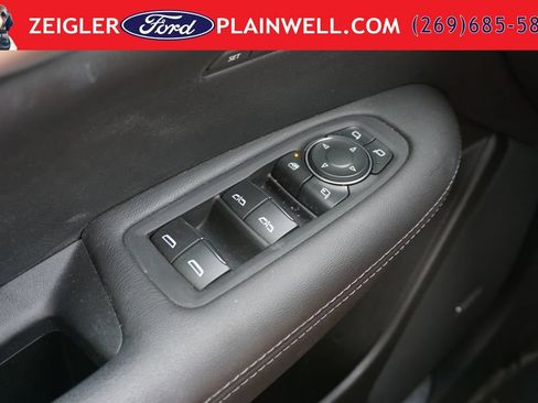 Used 2024 Cadillac XT5 Premium Luxury AWD/4WD image 30