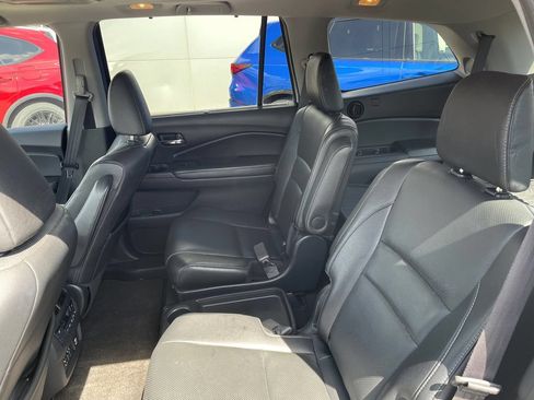 Used 2017 Honda Pilot Elite image 10