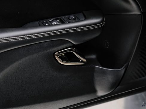 Used 2018 Dodge Challenger SRT Hellcat RWD image 95