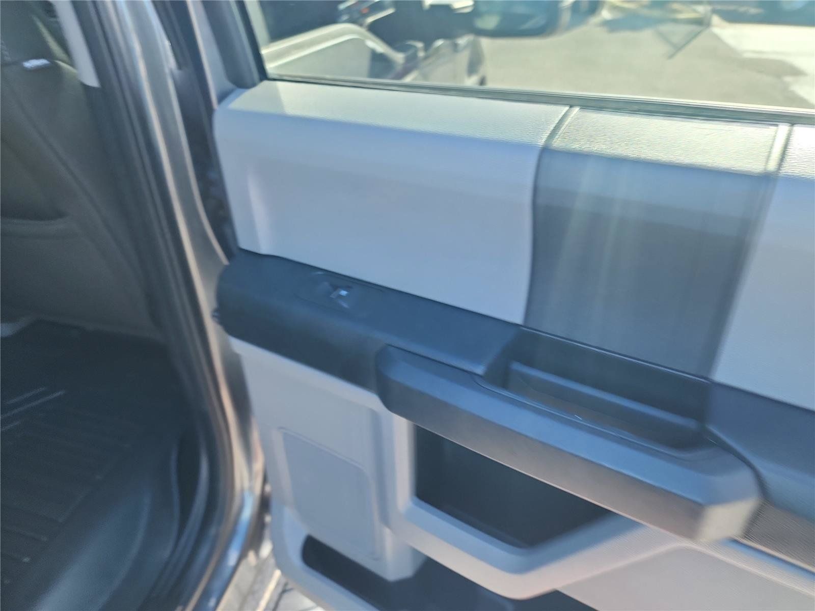 Used 2017 Ford F150 XL w/ Equipment Group 101A Mid AWD/4WD image 23