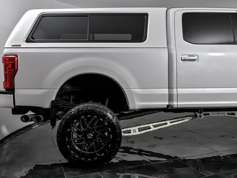 Used 2019 Ford F250 Lariat image 10