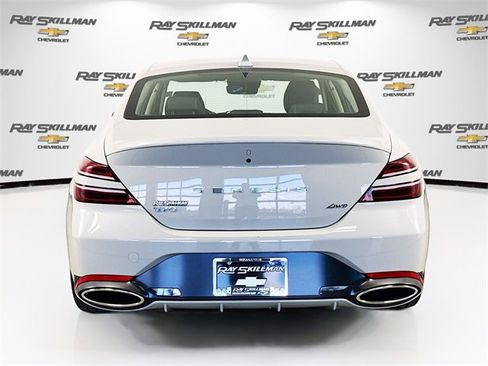 Used 2025 Genesis G70 2.5T image 6