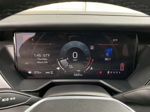 Used 2025 GMC Acadia Elevation image 26