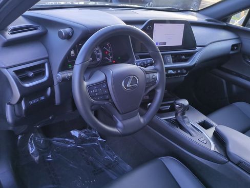 Used 2024 Lexus UX 250h FWD image 13