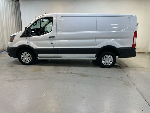Used 2025 Ford Transit 250 Low Roof w/ Exterior Upgrade Package RWD image 10