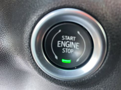 Used 2021 GMC Sierra 1500 SLT image 24