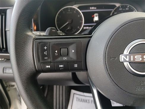 Used 2022 Nissan Pathfinder S image 23