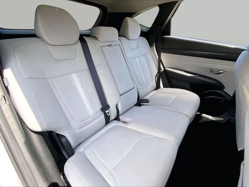 Used 2025 Hyundai Tucson SEL FWD image 18