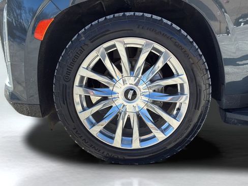 Used 2022 Cadillac Escalade Premium Luxury w/ Performance Package image 19