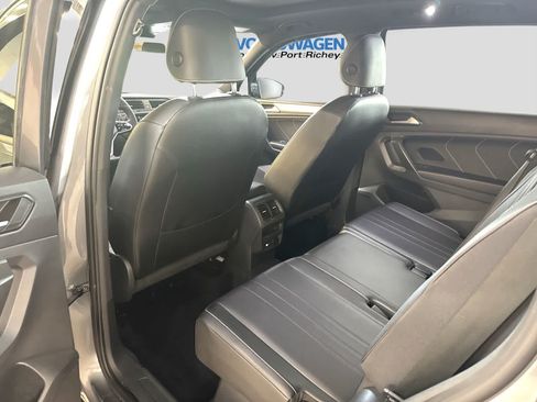Used 2022 Volkswagen Tiguan SE R-Line FWD image 24