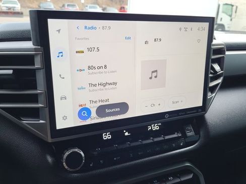 Used 2023 Toyota Tundra Limited image 17