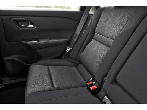 Used 2024 Nissan Rogue SV FWD image 14