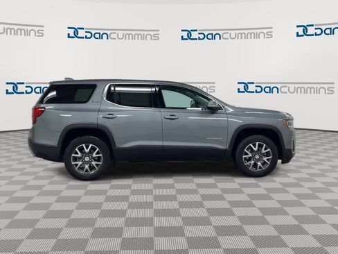 Used 2023 GMC Acadia SLE FWD image 9