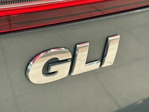 Used 2014 Volkswagen Jetta GLI image 13