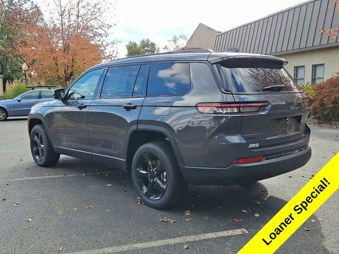 New 2025 Jeep Grand Cherokee L Altitude AWD/4WD image 3