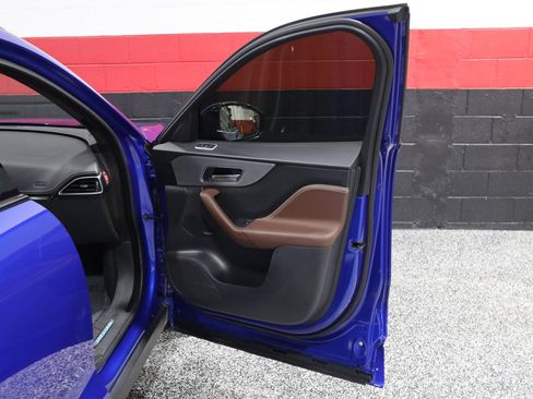 Used 2019 Jaguar F-PACE S image 43