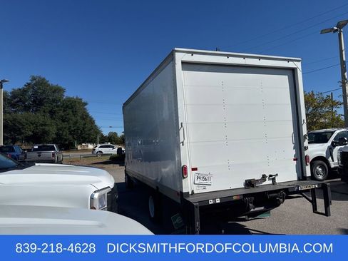 Used 2022 Ford E-350 and Econoline 350 Super Duty w/ Power Windows & Locks Group image 4