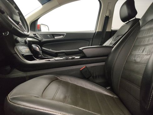 Used 2018 Ford Edge SEL w/ Equipment Group 201A FWD image 17