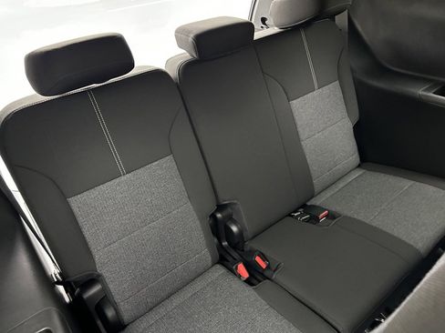 New 2026 GMC Acadia Elevation image 44