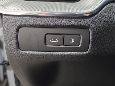 Used 2023 Volvo XC60 T8 Polestar AWD/4WD image 25