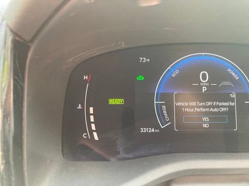 Used 2025 Toyota Camry SE FWD image 15